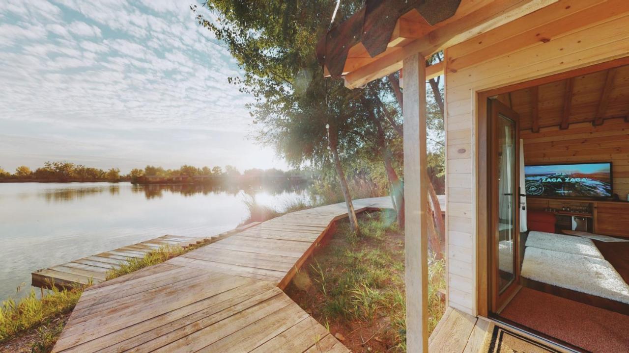 Zaga Zaga Sat Hotel Tecuci Eksteriør billede